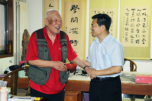 慰问谢孔宾老师